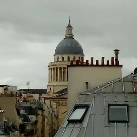 Coeur De Emplacement Exceptionnel Equipe Lumineux Calme Salle De Bains Place Maubert Ascenseur Climatisation Appartamento