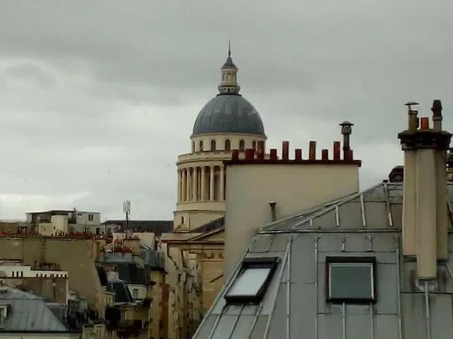 Coeur De Emplacement Exceptionnel Equipe Lumineux Calme Salle De Bains Place Maubert Ascenseur Climatisation Appartamento