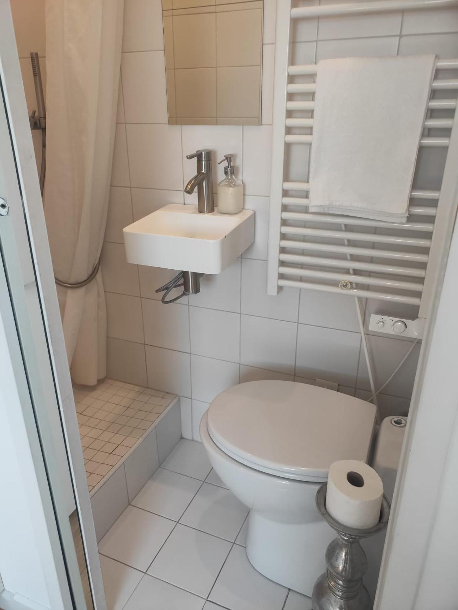 Appartamento Coeur De Emplacement Exceptionnel Equipe Lumineux Calme Salle De Bains Place Maubert Ascenseur Climatisation